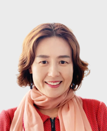 Liz (Kyo-Hwa) Chung image